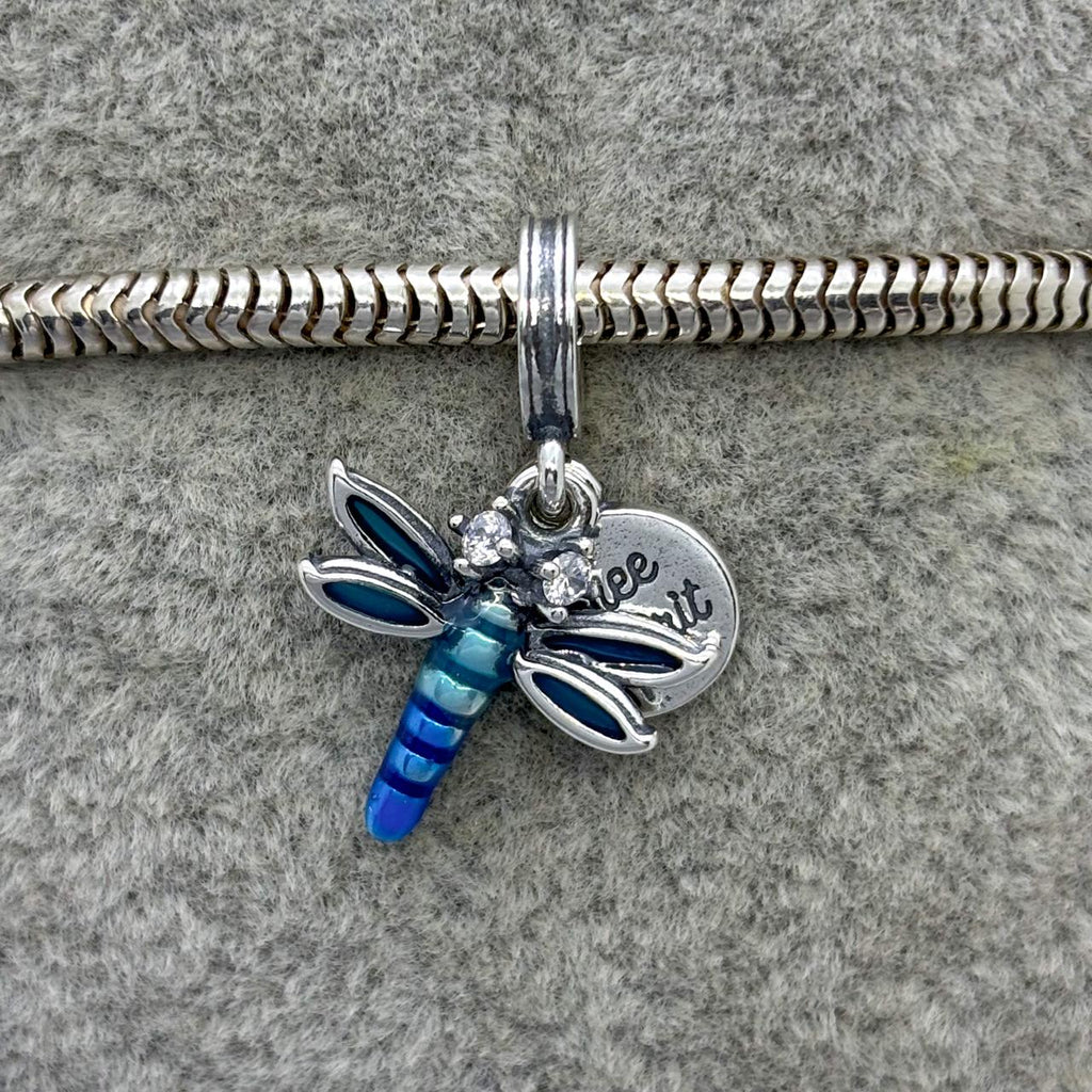 #PAN475 - Charm Libélula Y Placa Con Grabado Con Zirconia Plata - B14/2.4