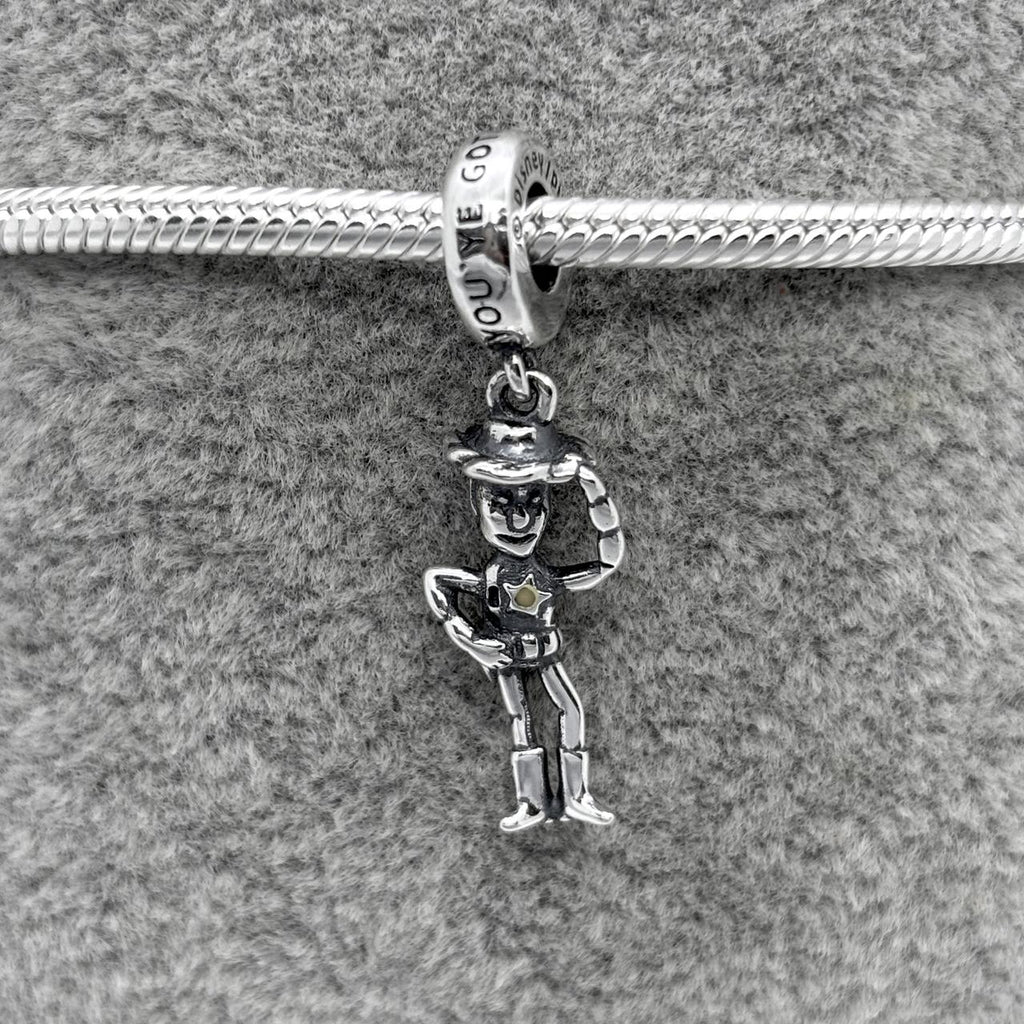 #PAN482 - Charm Sheriff Woody Plata - B11/3.0