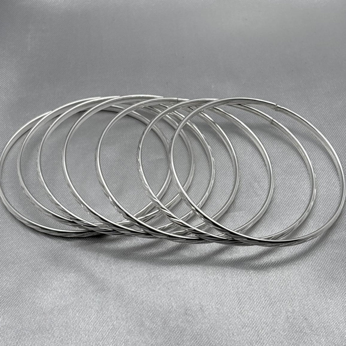 #SE103 - Semanario Circular Diamantado Aleatorio Terminado Almendrado Plata - CE22.7