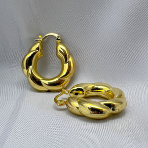 #ARRL111 - Arracada Concha Flor De Oro Laminado De 18K