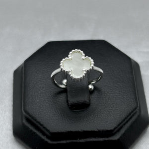 #AD155 - Anillo Ajustable Trébol Tipo Van Cleef Plata - PU2.7