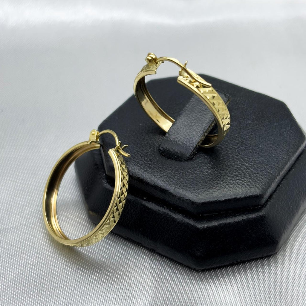 #ARR10114 - Arracada Ancha Diamantada Oro 10k - D03/2.6