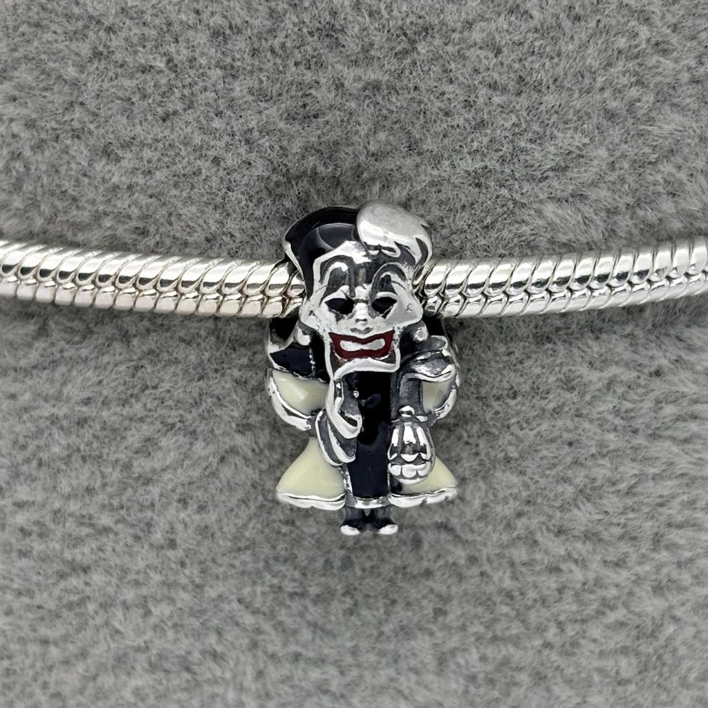 #PAN118 - Charm Cruella De Vil  Plata - B12/3.6