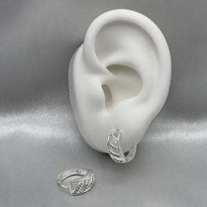 #H113 - Huggie Con Zirconia Plata- F3.8
