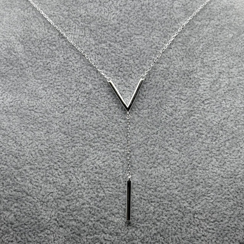 #G117 - Gargantilla Colgante Triángulo Plata - PU3.0