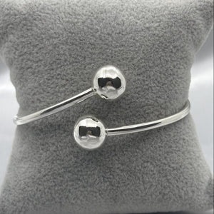 #PA147 - Pulsera Rígida Esferas De Plata - F9.0