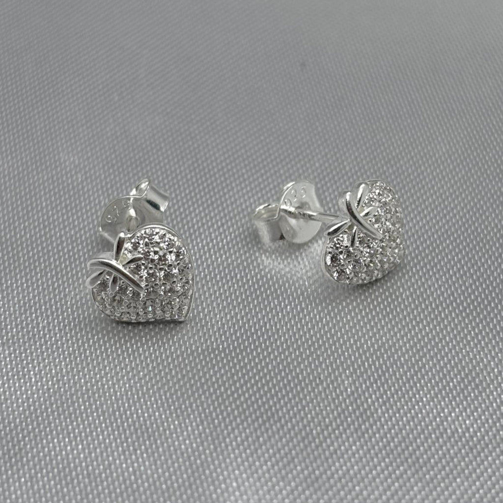 #BR108 - Broquel Fresa Corazón Plata - LL1.5