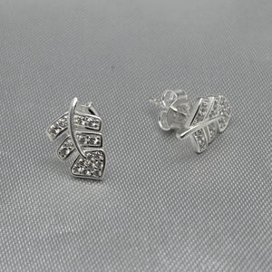 #BR123 - Broquel Hoja Con Zirconia Plata - LL1.6