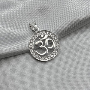 #D480 - Dije OM Forma Circular Con Zirconia Plata - ZC2.1
