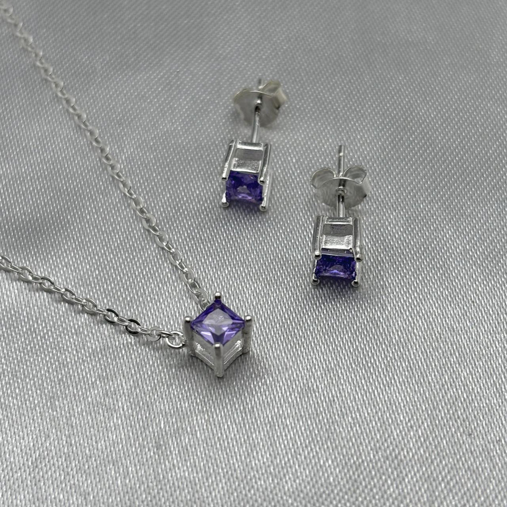 #J123 - Juego Cuadrito Gargantilla/Broqueles Con Zirconia Plata - PU3.8