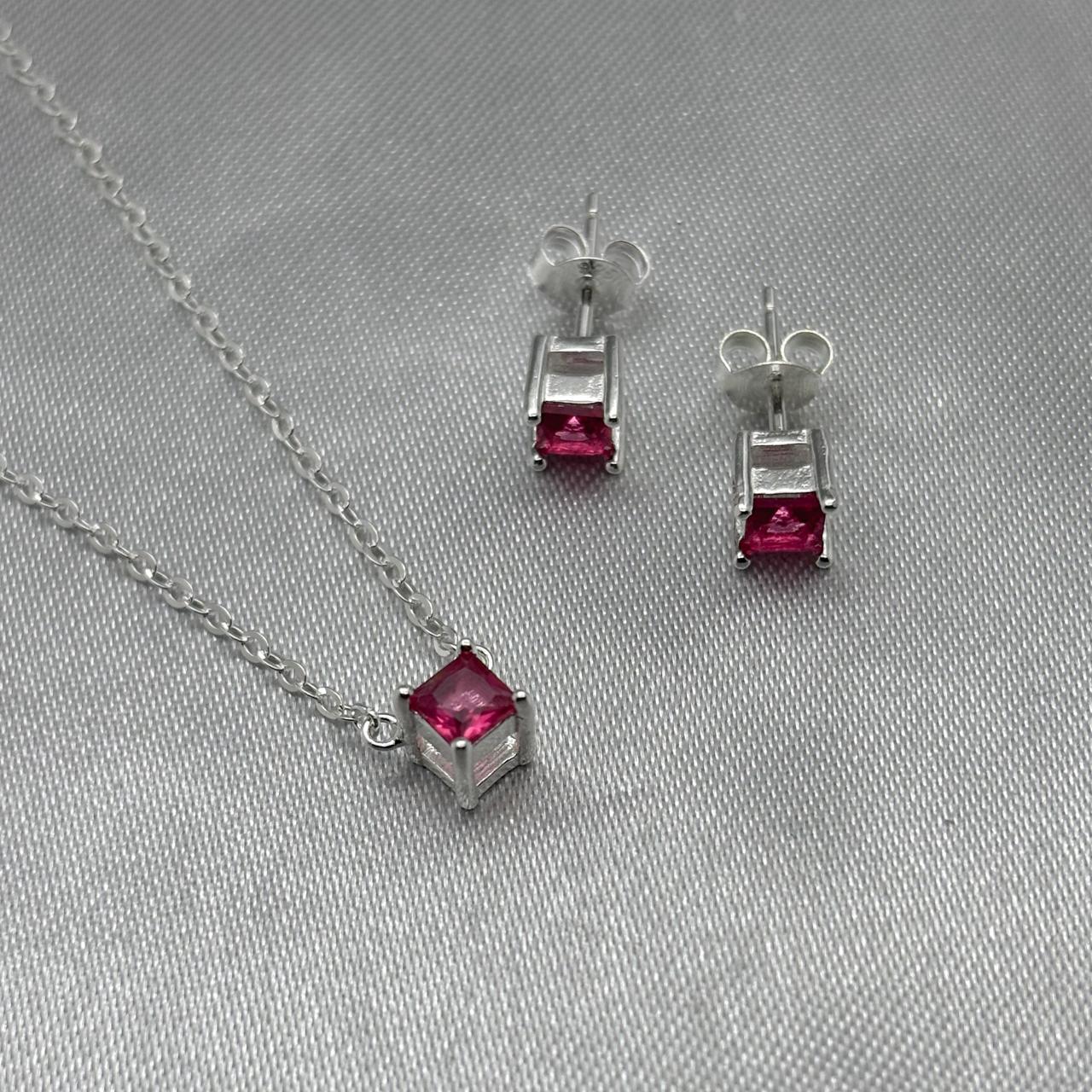 #J123 - Juego Cuadrito Gargantilla/Broqueles Con Zirconia Plata - PU3.8