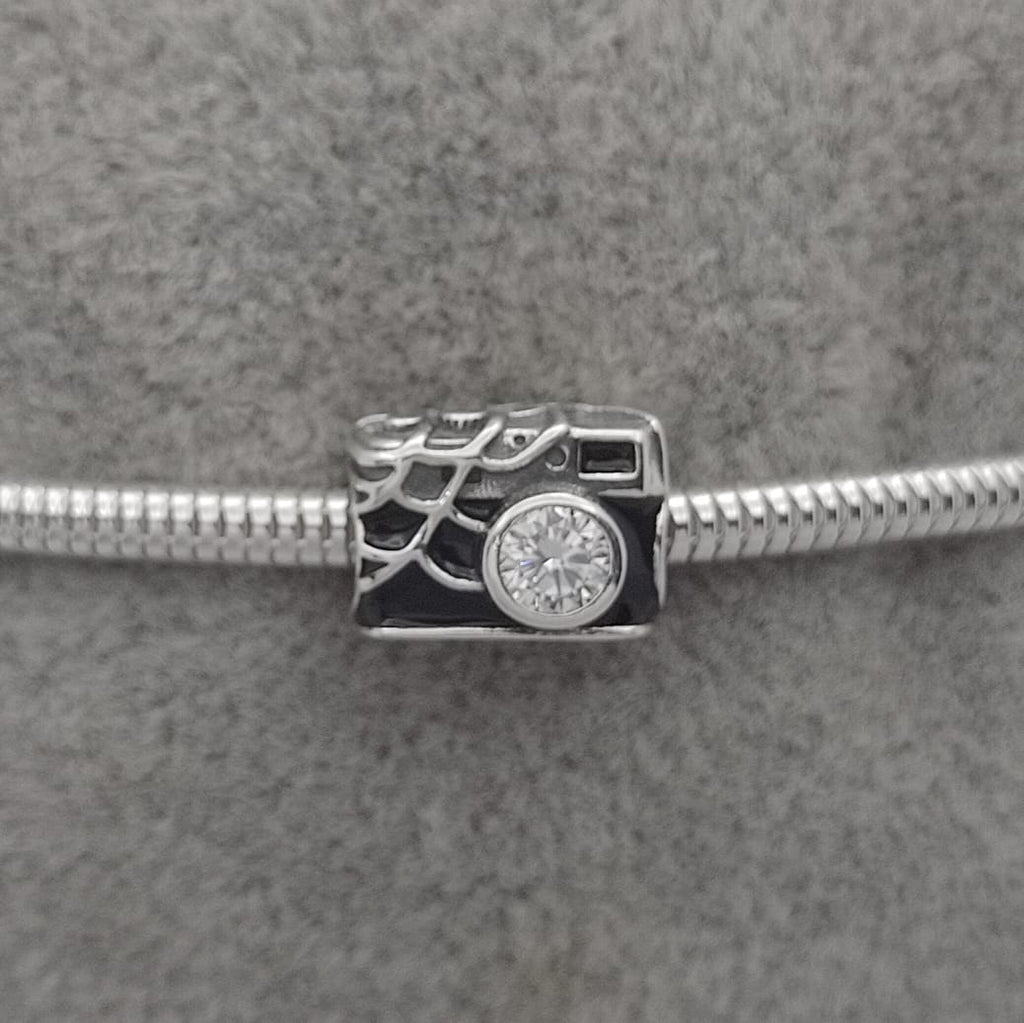 #PAN461 - Charm Cámara Con Zirconia Plata - IC3.5