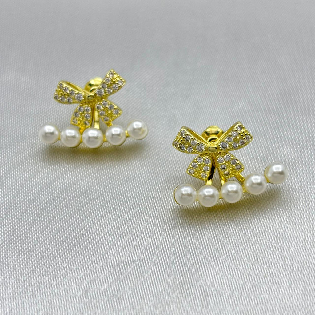 #ARL131 - Arete Doble De Moñito Y Perlas Con Zirconia Oro Laminado 18K