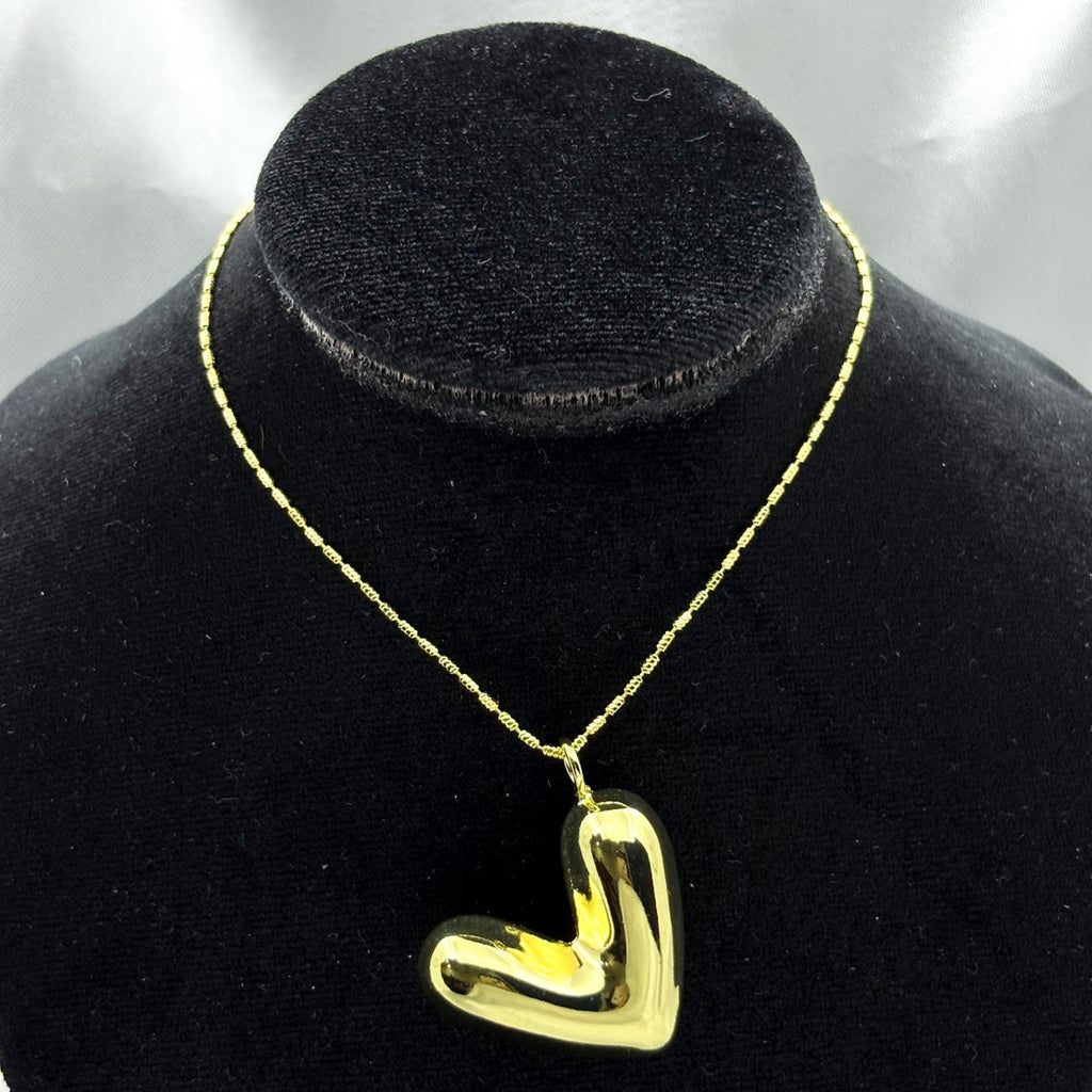 #GOL138 - Gargantilla Corazón Inflado Oro Laminado 18K