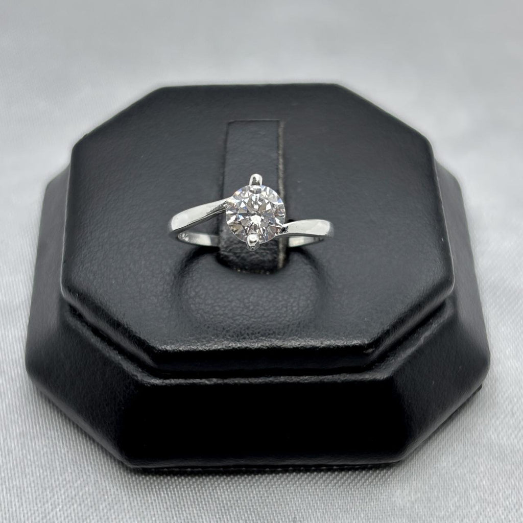 #AD301 - Anillo Elegante Con Zirconia Plata - A08/1.7