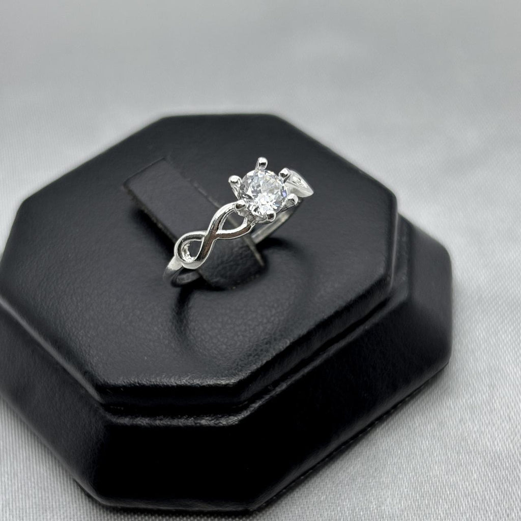 #AD198 - Anillo Cruzado Con Zirconia Plata - A08/1.5