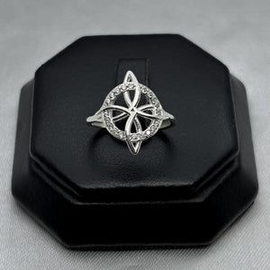 #AD366 - Anillo Nudo De Bruja Con Zirconia Plata - B09/1.6