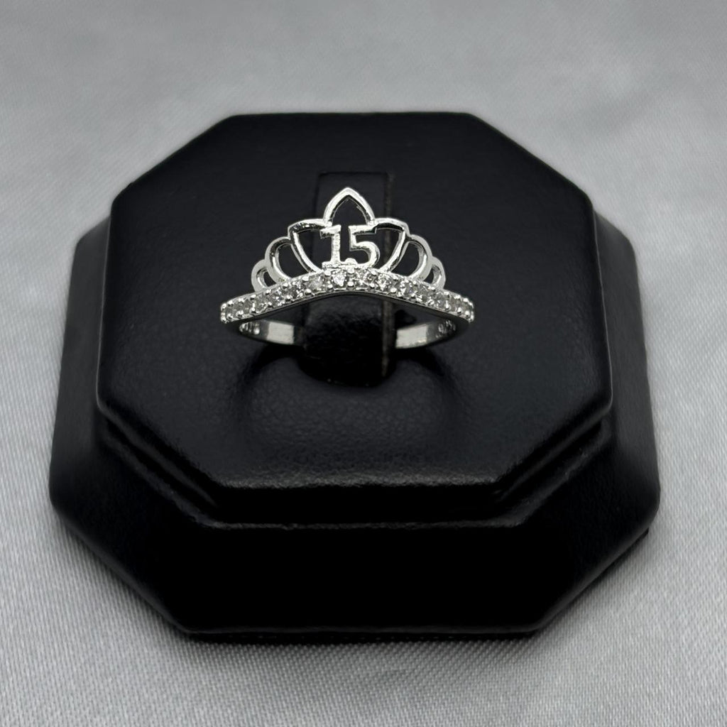 #AD261 - Anillo Corona 15 Años Con Zirconia Plata - B09/1.8