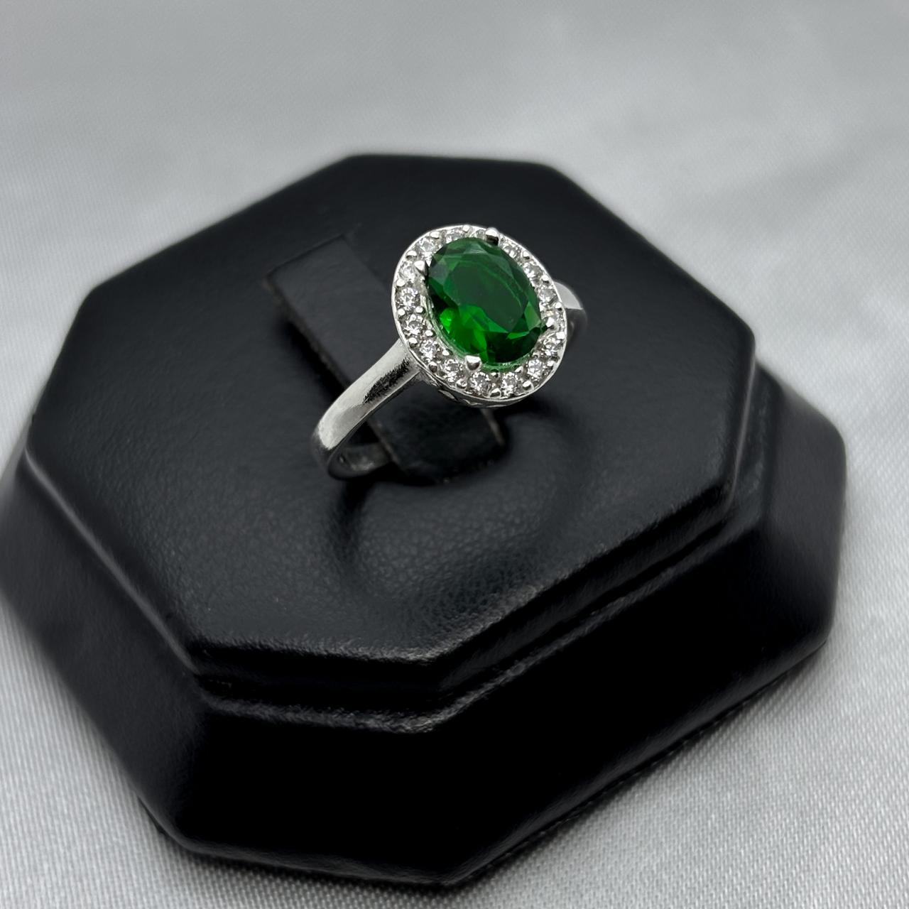 #AD202 - Anillo Elegante Con Zirconia Plata - A09/2.5