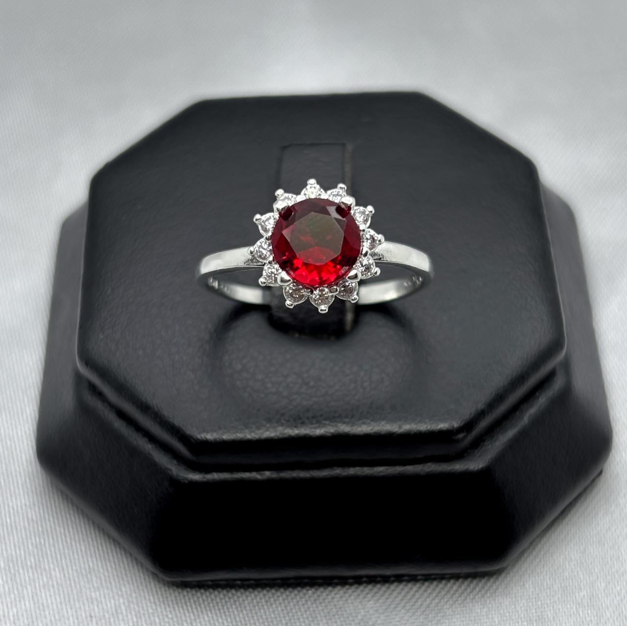 #AD110 - Anillo Flor Con Zirconia Plata - B09/2.1