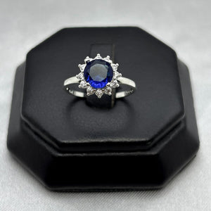 #AD110 - Anillo Flor Con Zirconia Plata - B09/2.1