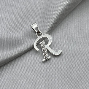 #D561 - Dije Letras Con Zirconia Plata- B09/1.5
