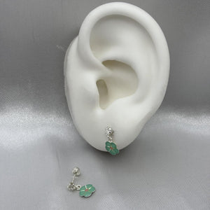 #BR281 - Broquel Flor Esmaltada Con Zirconia Plata - F41