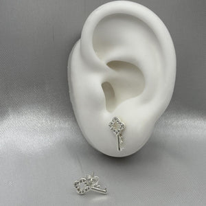 #BR283 - Broquel Llave Con Zirconia Plata - F80