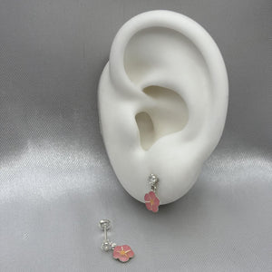 #BR281 - Broquel Flor Esmaltada Con Zirconia Plata - F41