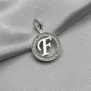 #D495 - Dije Circular De Letra Con Zirconia Plata - ZC2.2