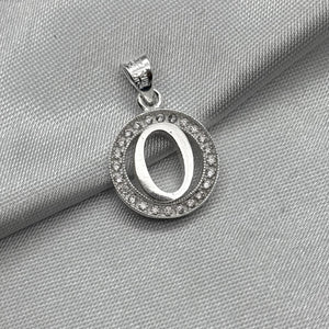 #D495 - Dije Circular De Letra Con Zirconia Plata - ZC2.2