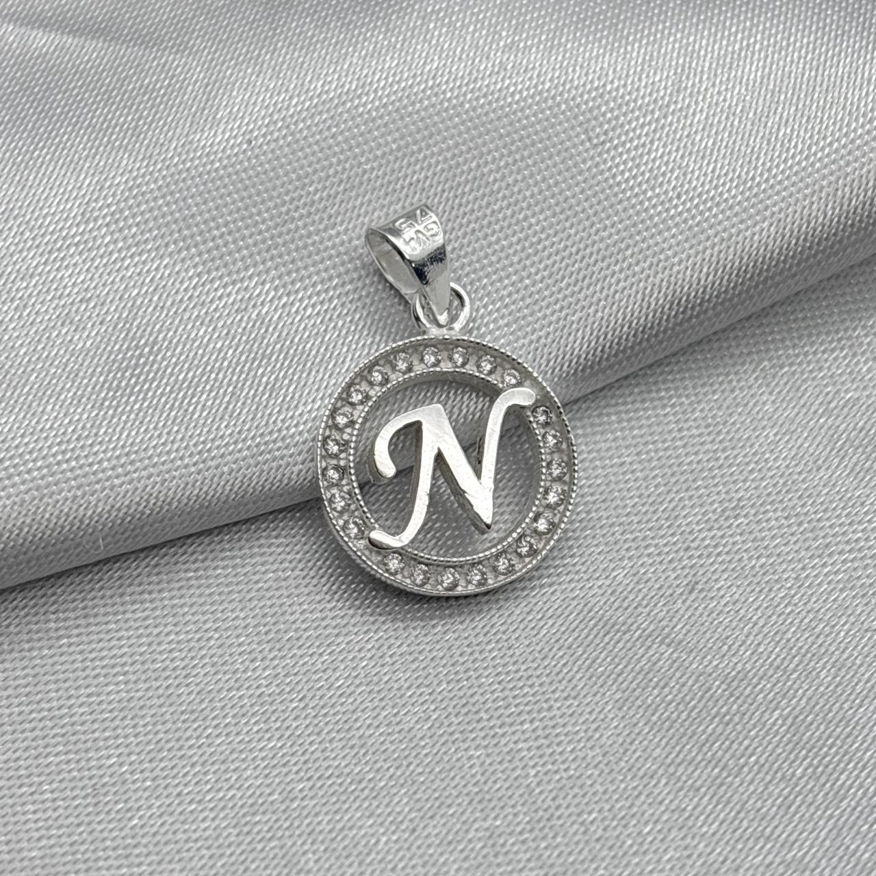 #D495 - Dije Circular De Letra Con Zirconia Plata - ZC2.2