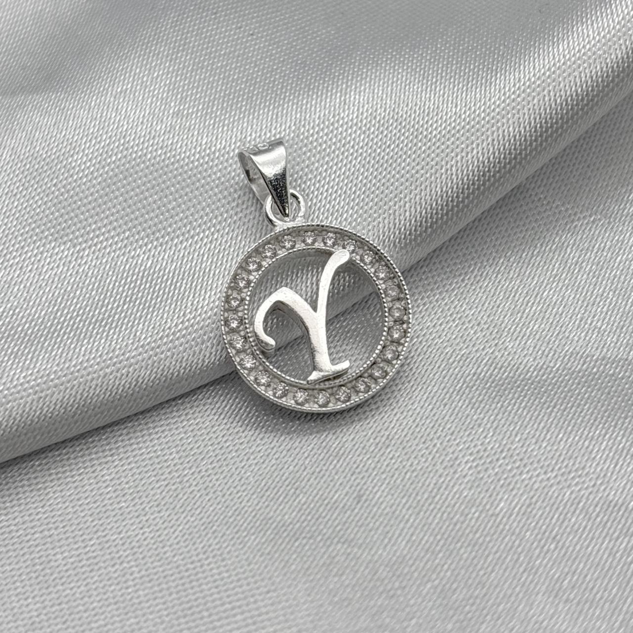 #D495 - Dije Circular De Letra Con Zirconia Plata - ZC2.2