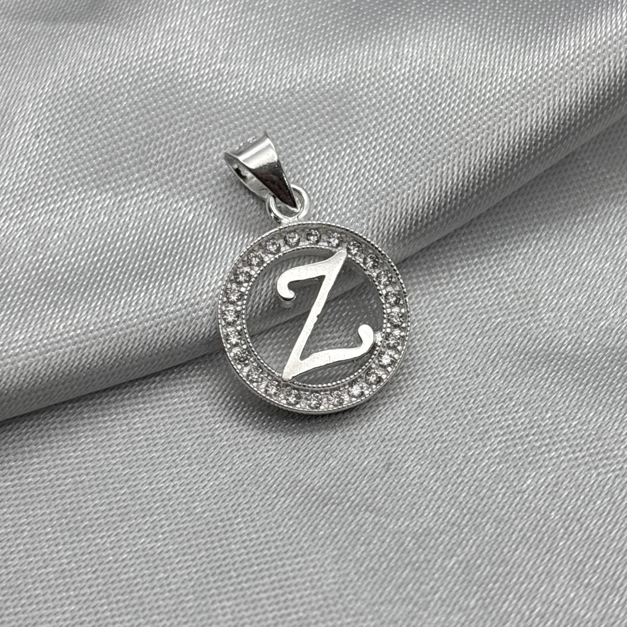 #D495 - Dije Circular De Letra Con Zirconia Plata - ZC2.2