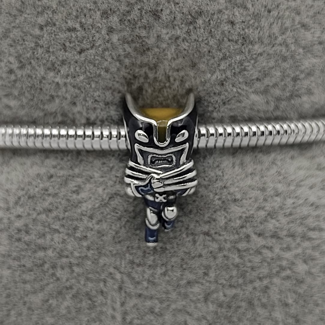 #PAN457 - Charm Wolverine Plata- IC2.8