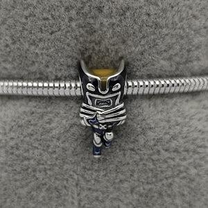 #PAN457 - Charm Wolverine Plata- IC2.8