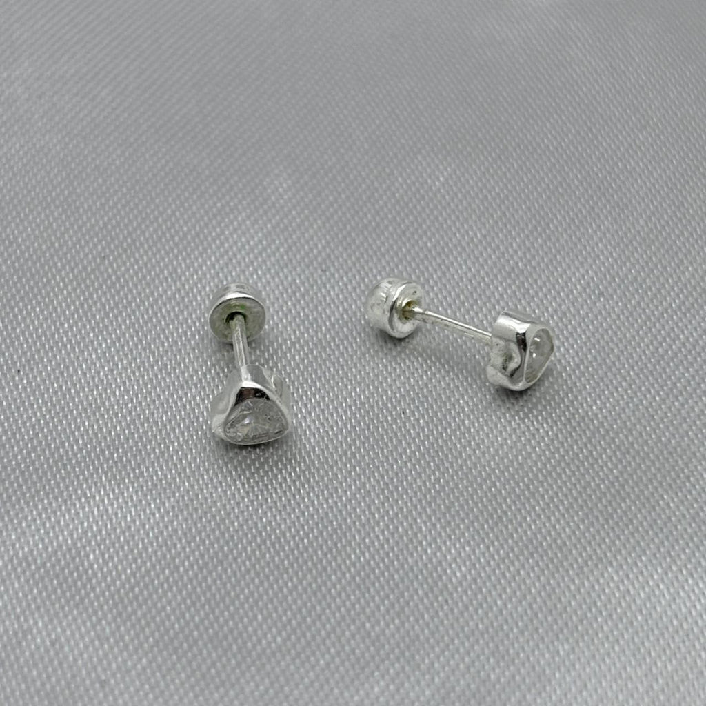 #BR279 - Broquel Corazón Con Zirconia - E28