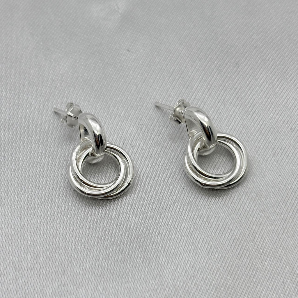 #AR233 - Arete Triple Aro Plata - B12/4.9