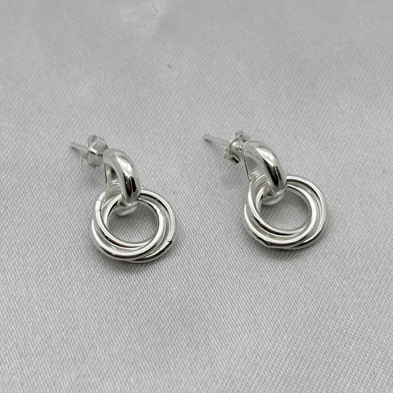 #AR233 - Arete Triple Aro Plata - B12/4.9