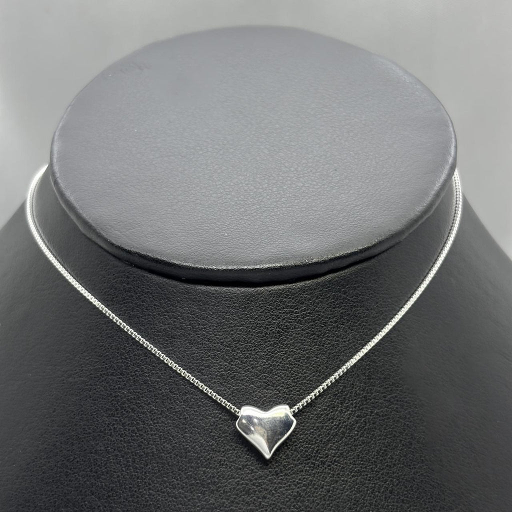 #G267 - Gargantilla Corazón Plata - B14/3.1