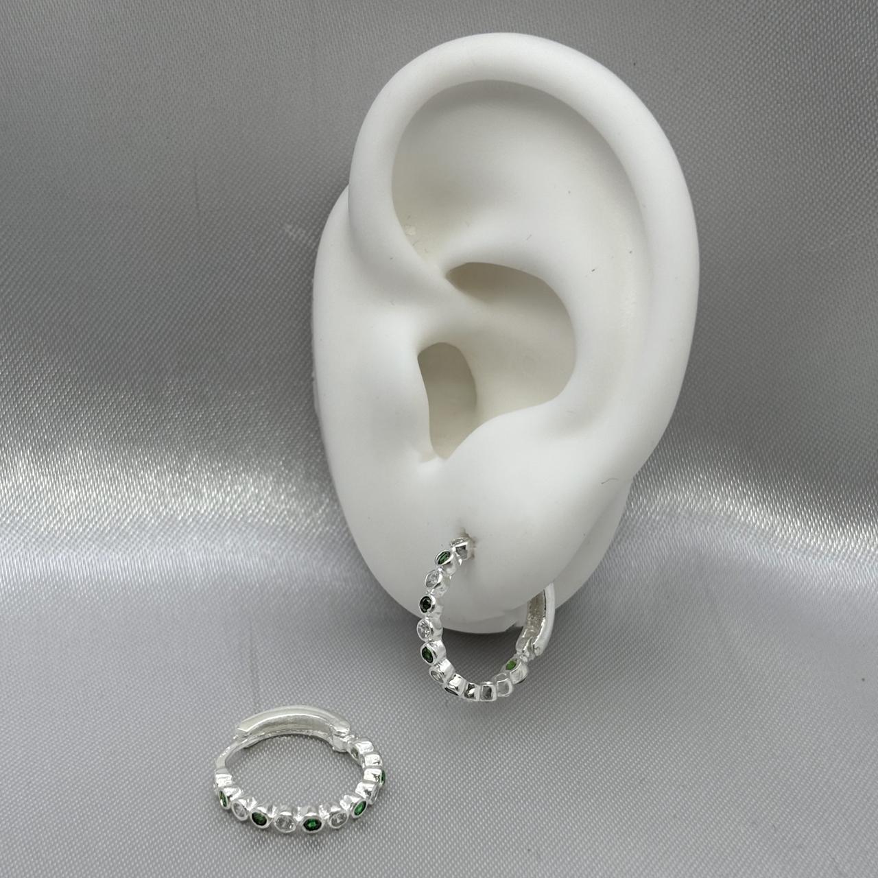 #H201 - Huggie Circular Con Piedra Zirconia Plata - B08/2.6