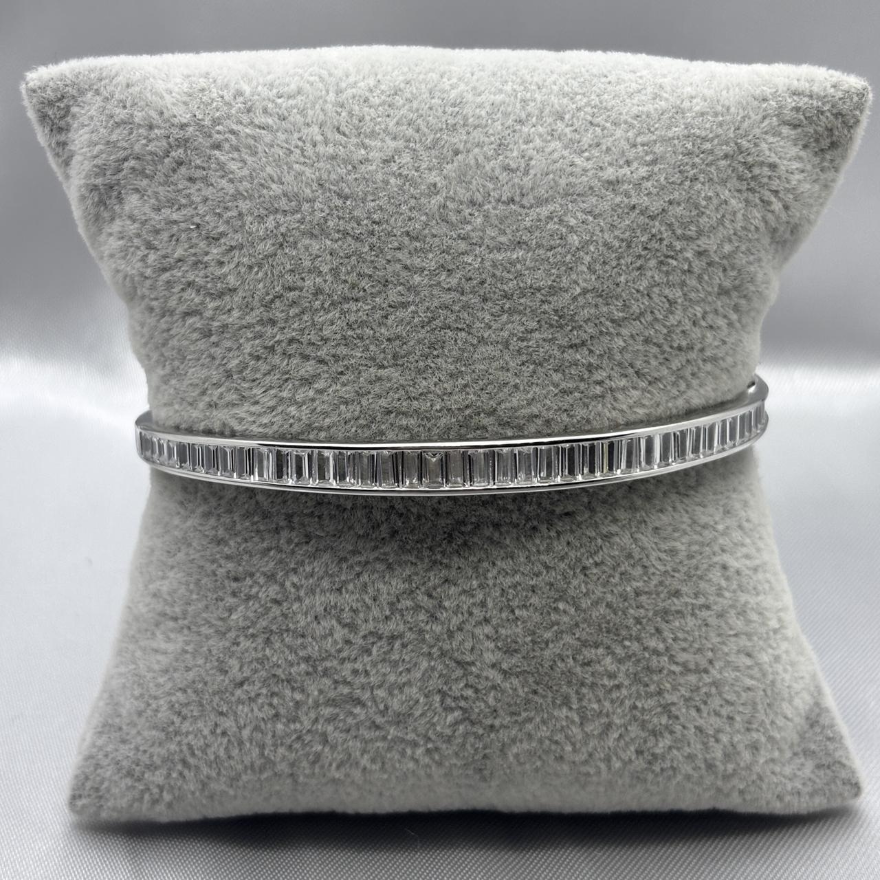 #PA492 - Pulsera Rígida Con Zirconia Plata / Baño De Rodio - B11/13.0