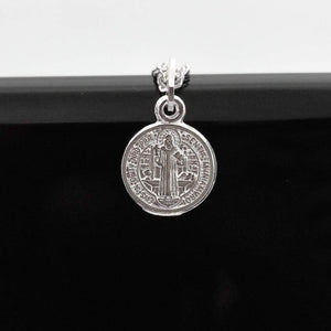 #D173 - Dije/Medalla De San Benito Plata - CE10.8