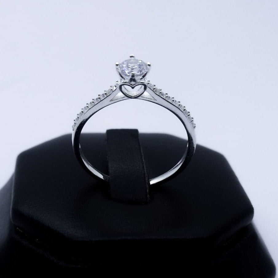 #AD348 - Anillo Solitario Con Corazón Piedra Zirconia Plata - F1.8
