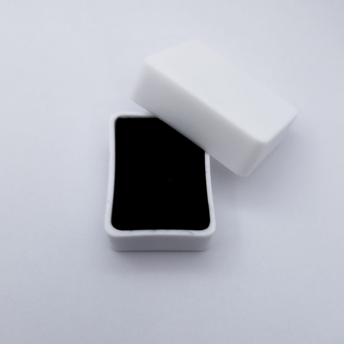 #ACC104 - Caja Para Broquel Blanca