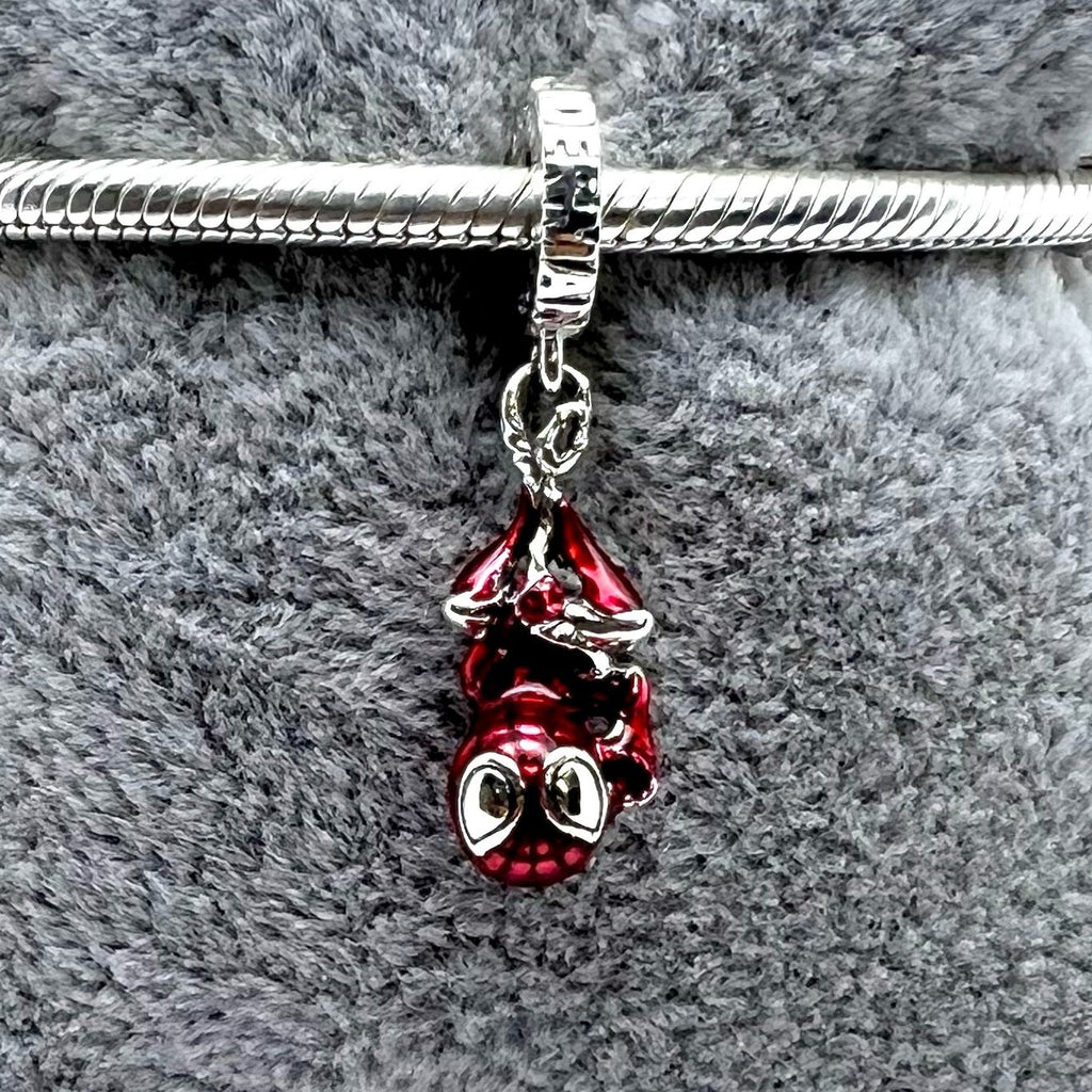#PAN212 - Charm Hombre Araña/Spiderman De Plata - IC3.0